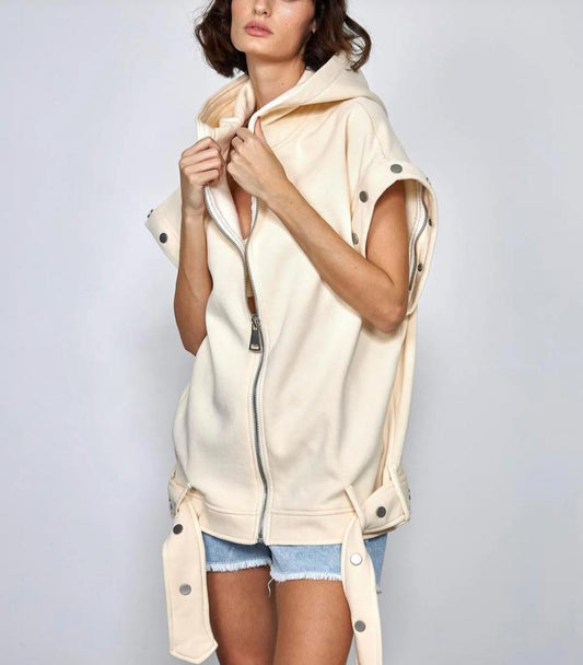 Oversized Cream Jacket with detachable Detail